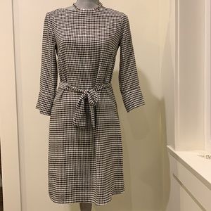 H& M houndstooth dress